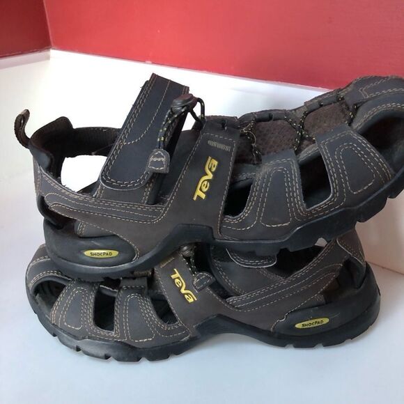 Teva NWOT Men's close toe sandal (9) - Picture 9 of 13